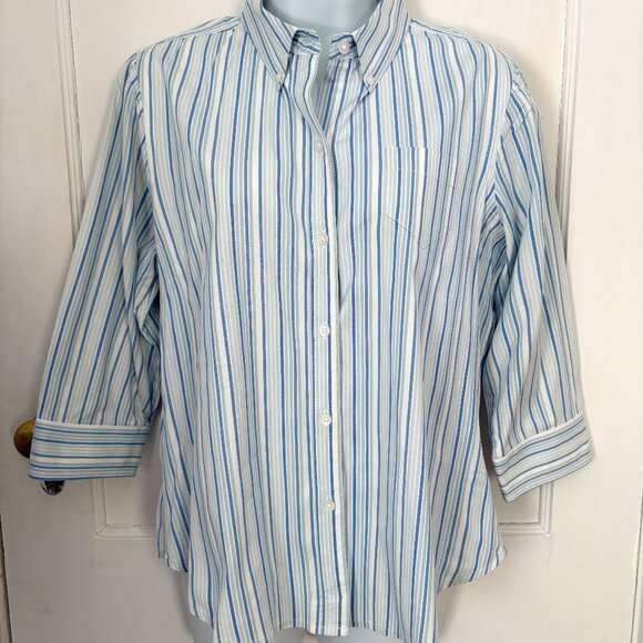Gap, Shades of Blue & White Striped Button Down Cotton & Lycra Shirt, Size S - Picture 1 of 5